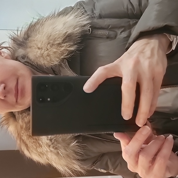 ⭐️Host Pick⭐️ Goldbergh Standard Luxury Winter Coat (or ski jacket) Size Small - Picture 13 of 15